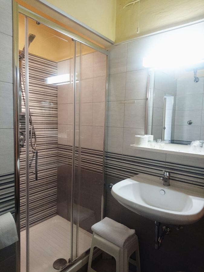 Single Room,951484999:JPEG
